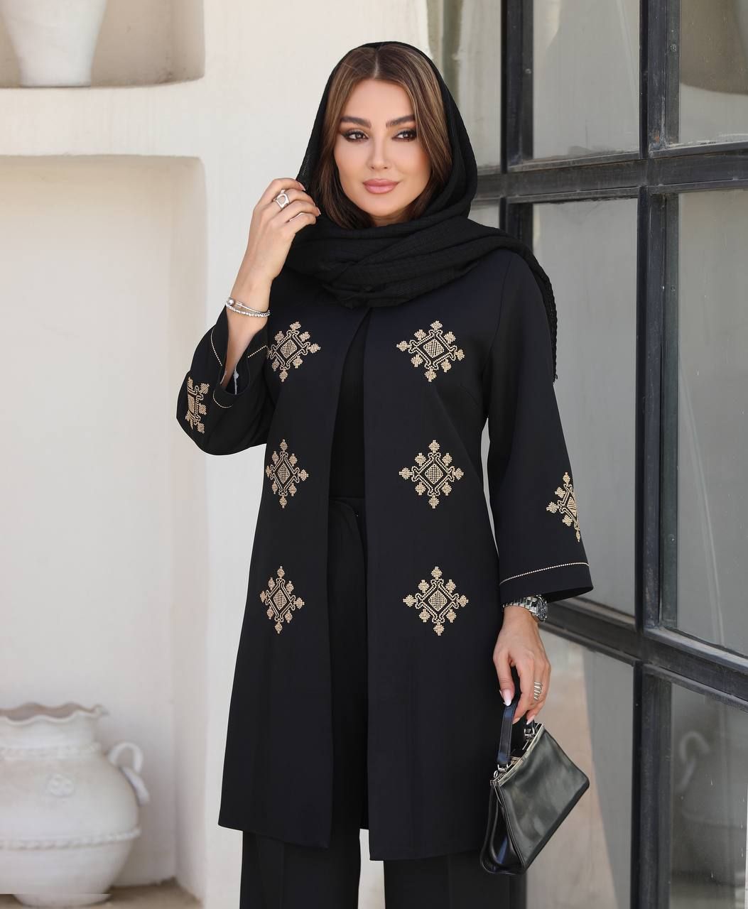 مانتو زنانه گلدوزی مهیاس کد 3335